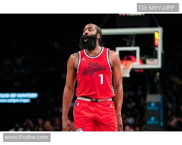 哈登贡献20分5助攻班凯罗砍下26分6篮板快船战胜魔术展现强大实力 哈登贡献20分5助攻班凯罗砍下26分6篮板快船战胜魔术展现强大实力